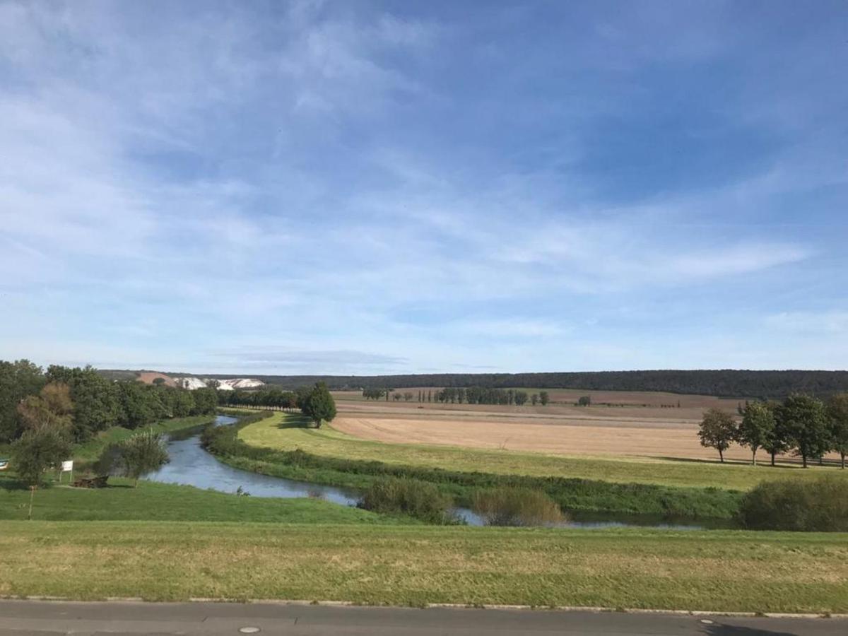 Kaiserpfalz Ferienhaus Unstrutblick מראה חיצוני תמונה